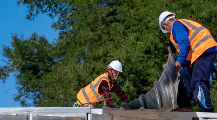 Expert new roof installation services in Bloomingburg, OH